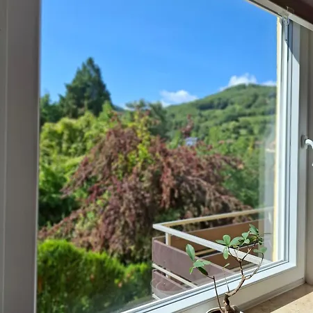 3 Bedroom Im Haus Frey Mit Ausblick, 2 Baeder, Parkplatz, Balkon, Kueche Апартаменты