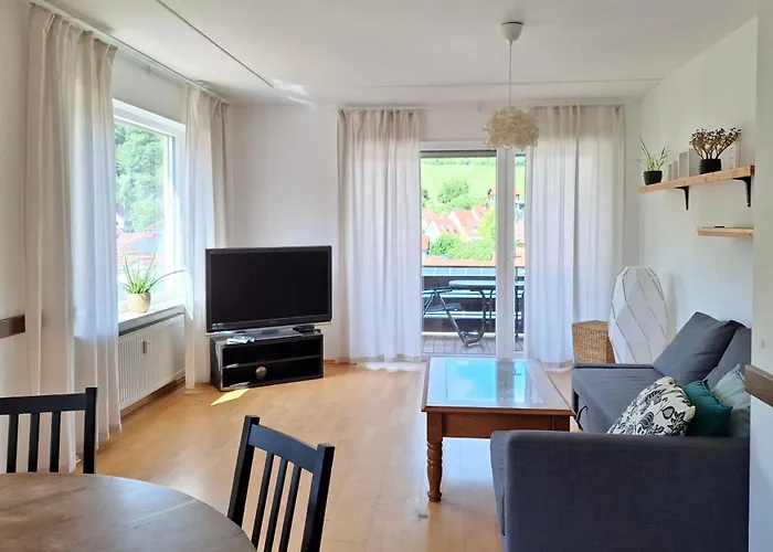3 Bedroom Burgpanorama Im Haus Frey Mit Ausblick, 2 Baeder, Parken Vor Dem Haus, Balkon, Kueche