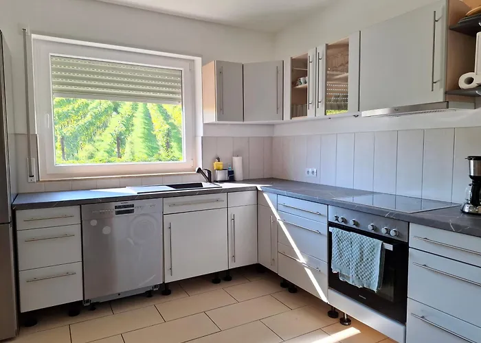 公寓 3 Bedroom Burgpanorama Im Haus Frey Mit Ausblick, 2 Baeder, Parken Vor Dem Haus, Balkon, Kueche *